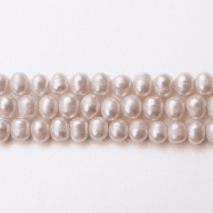 Natural White Pearl 8×9mm Button