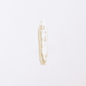 Natural White Pearl 6×30mm Baroque – Single Piece
